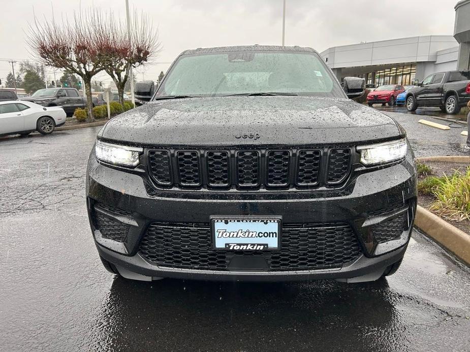 new 2025 Jeep Grand Cherokee car, priced at $43,772