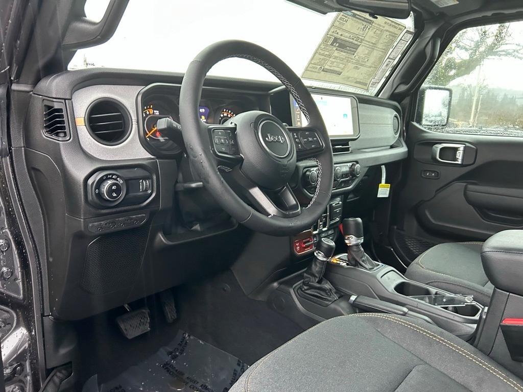 new 2025 Jeep Gladiator car, priced at $49,980