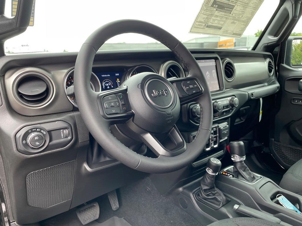 new 2023 Jeep Gladiator car, priced at $44,655