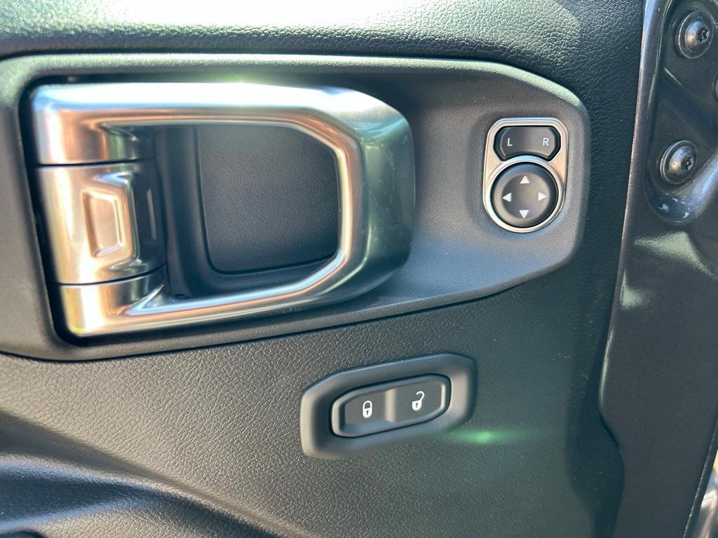 new 2025 Jeep Wrangler car, priced at $58,843