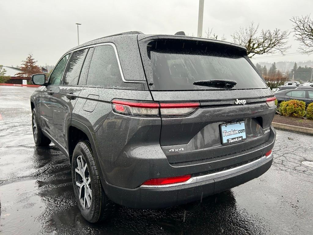 new 2025 Jeep Grand Cherokee car, priced at $47,555