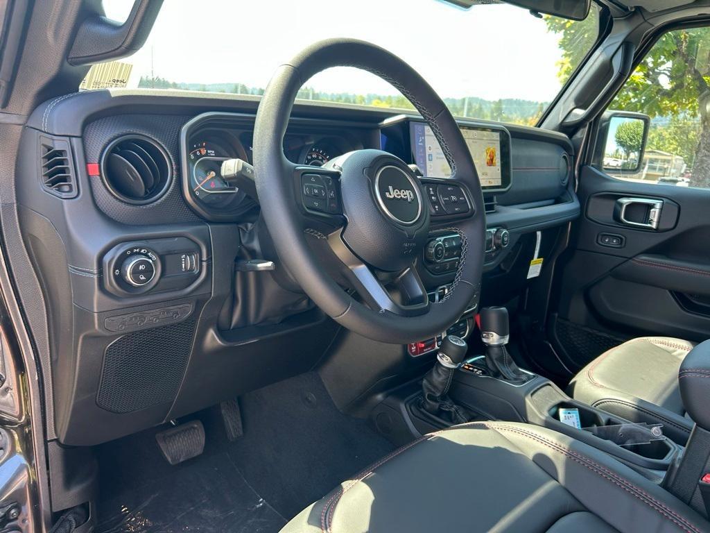 new 2025 Jeep Gladiator car, priced at $49,902
