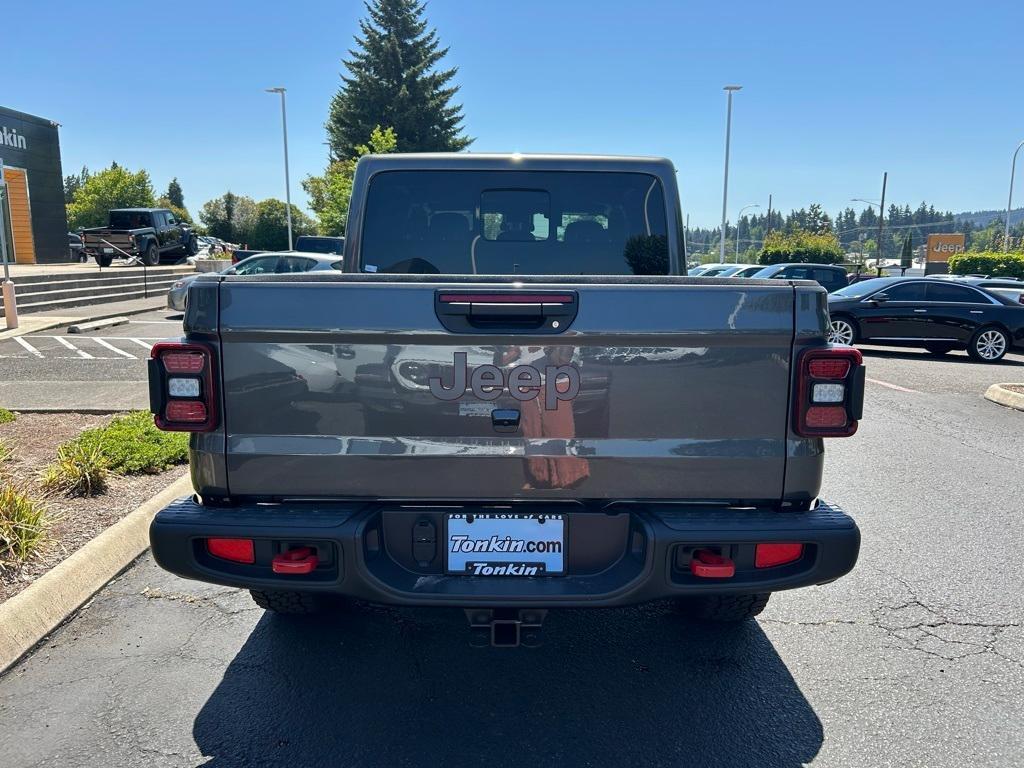 new 2025 Jeep Gladiator car, priced at $49,902