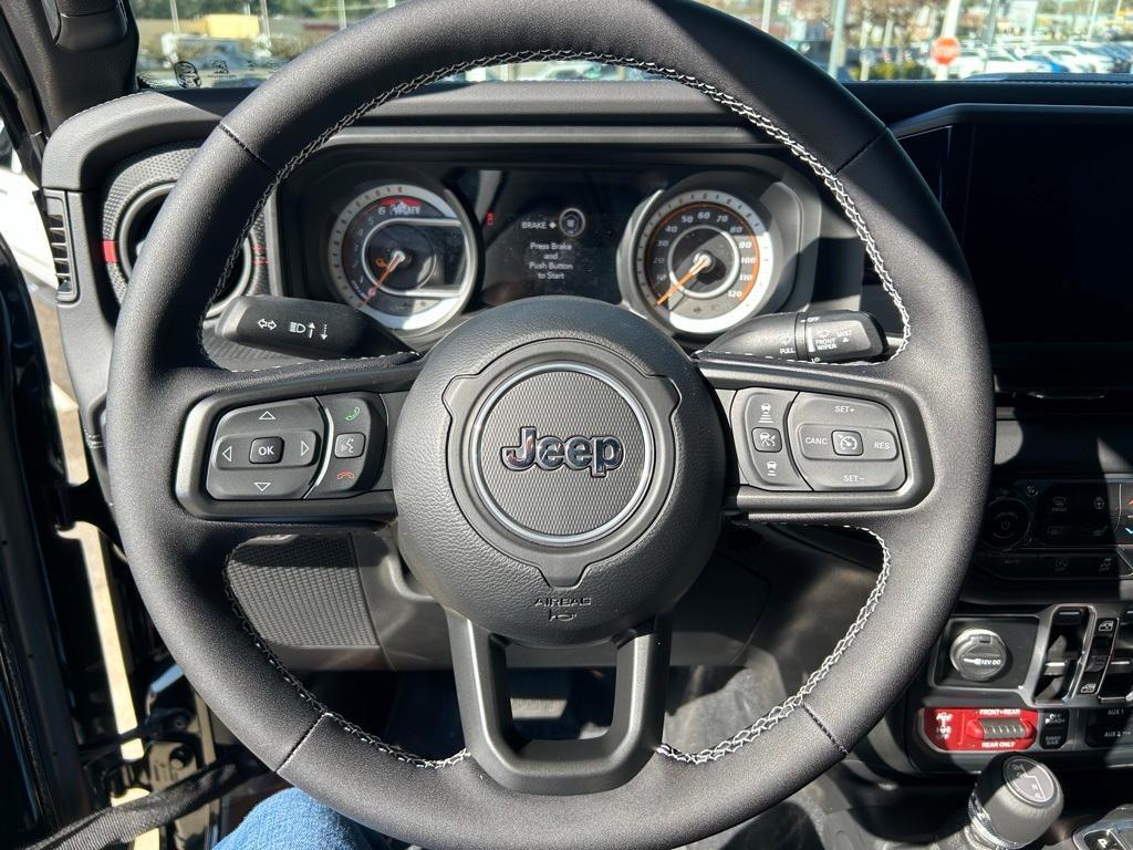 new 2025 Jeep Gladiator car, priced at $72,007