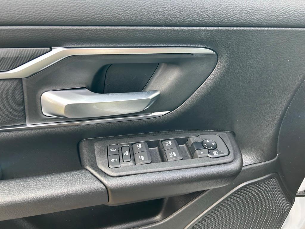 new 2025 Ram 1500 car, priced at $51,985