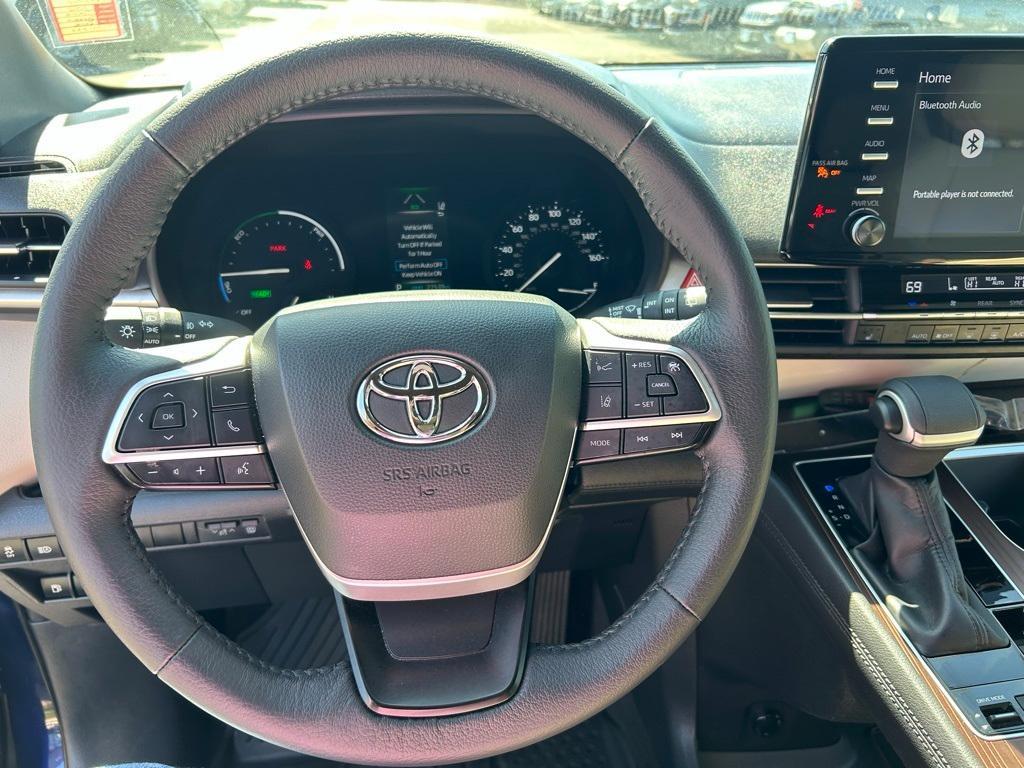 used 2022 Toyota Sienna car, priced at $46,490