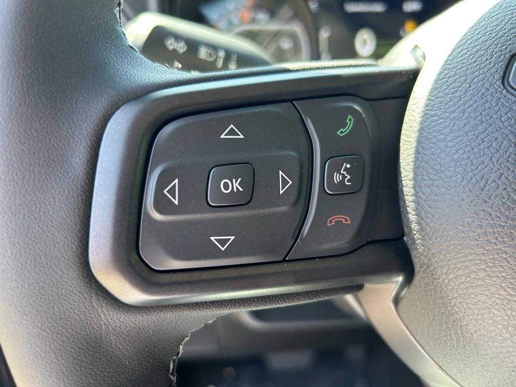 new 2025 Jeep Gladiator car, priced at $48,106