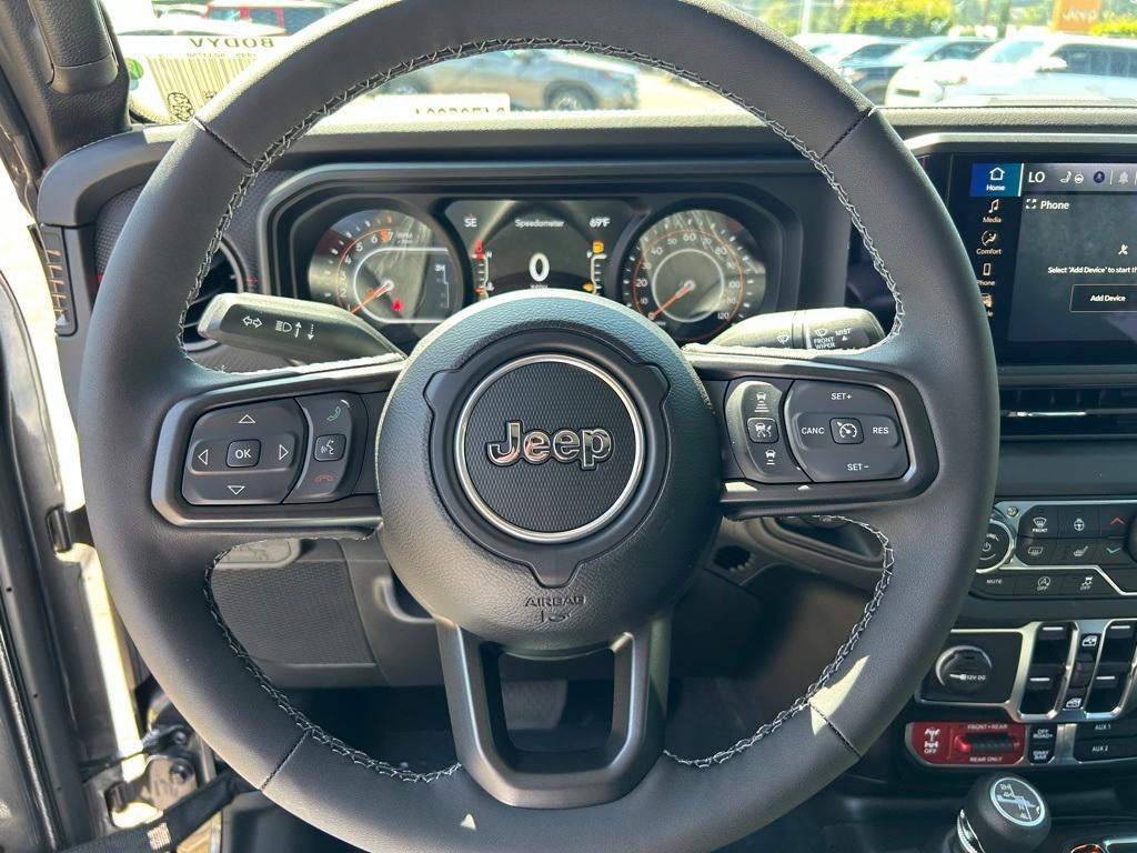 new 2025 Jeep Gladiator car, priced at $48,106