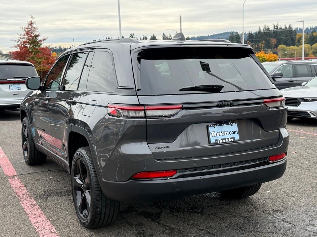 new 2025 Jeep Grand Cherokee car, priced at $42,492