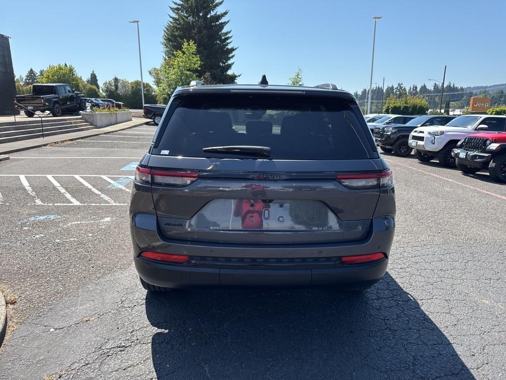 used 2023 Jeep Grand Cherokee car