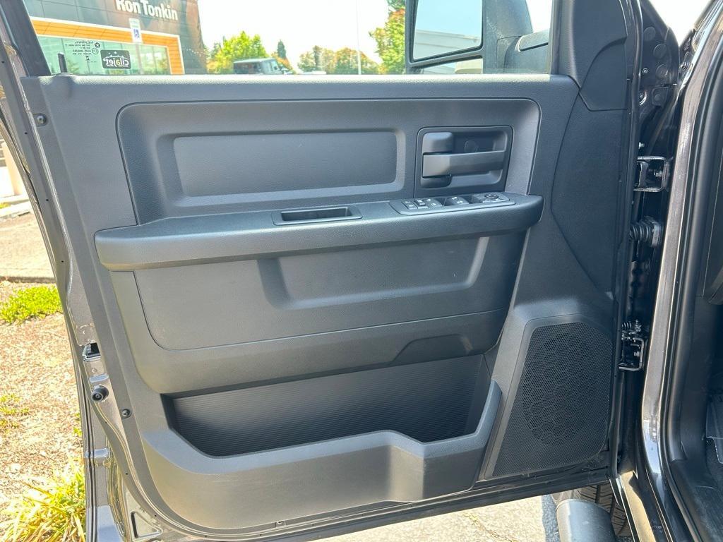 new 2025 Ram 3500 car, priced at $63,992