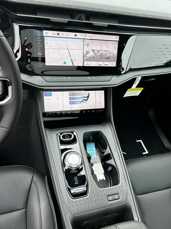 new 2025 Jeep Wagoneer S car, priced at $47,992