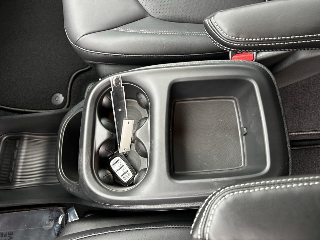 new 2025 Chrysler Pacifica car, priced at $40,992