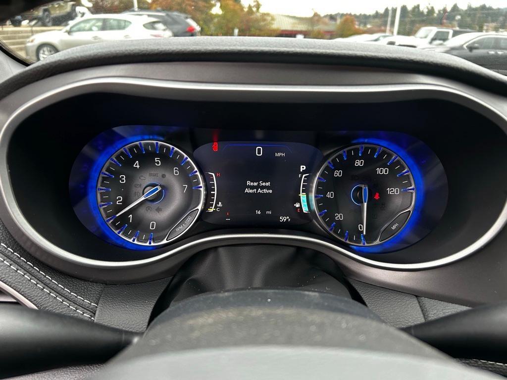 new 2025 Chrysler Pacifica car, priced at $40,992