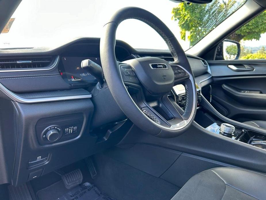 new 2023 Jeep Grand Cherokee L car, priced at $41,992