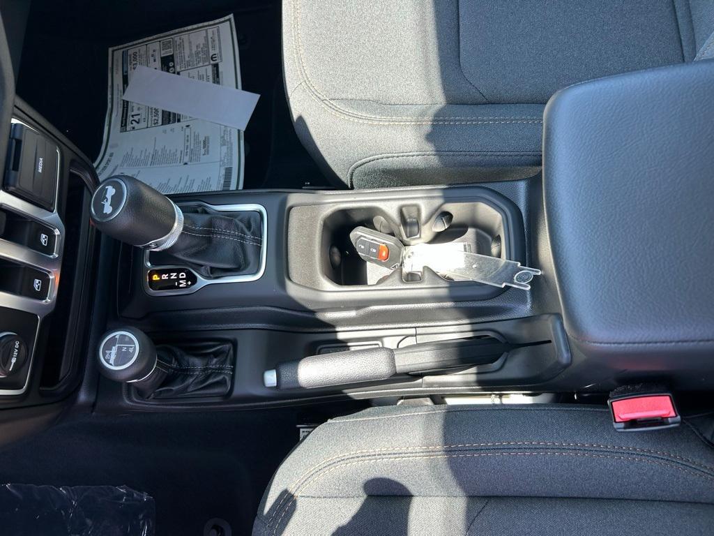 new 2025 Jeep Wrangler car, priced at $34,958