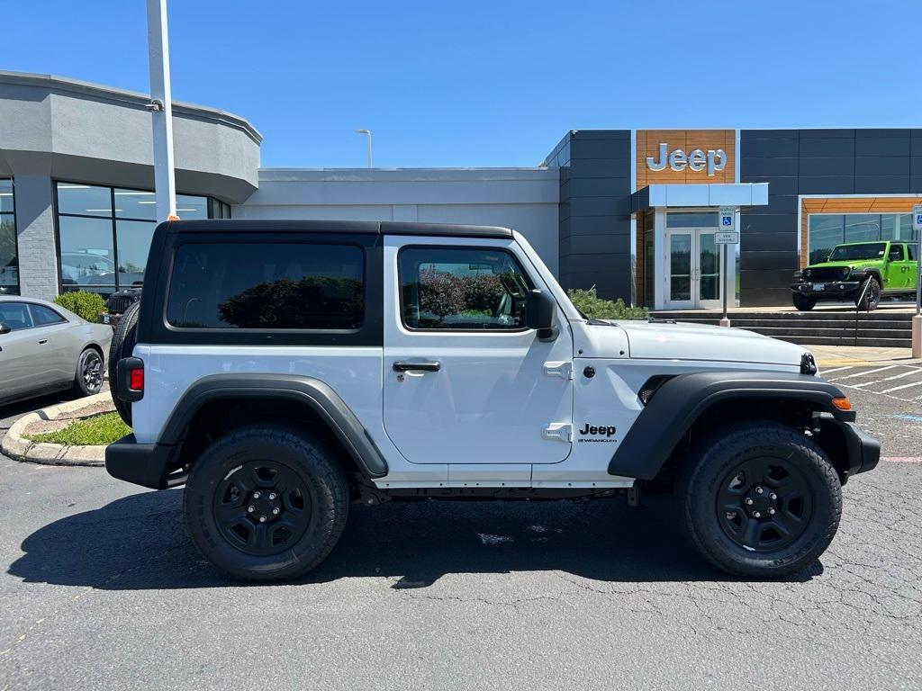 new 2025 Jeep Wrangler car, priced at $34,958