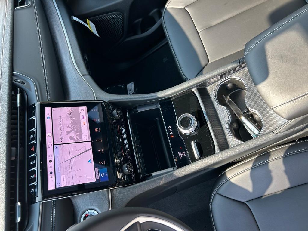 new 2025 Jeep Grand Cherokee car, priced at $46,992