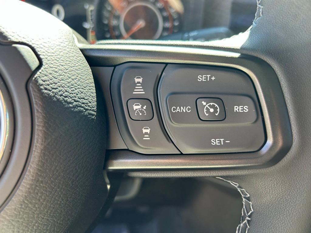 new 2025 Jeep Gladiator car, priced at $48,500