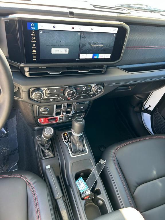 new 2025 Jeep Gladiator car, priced at $48,500