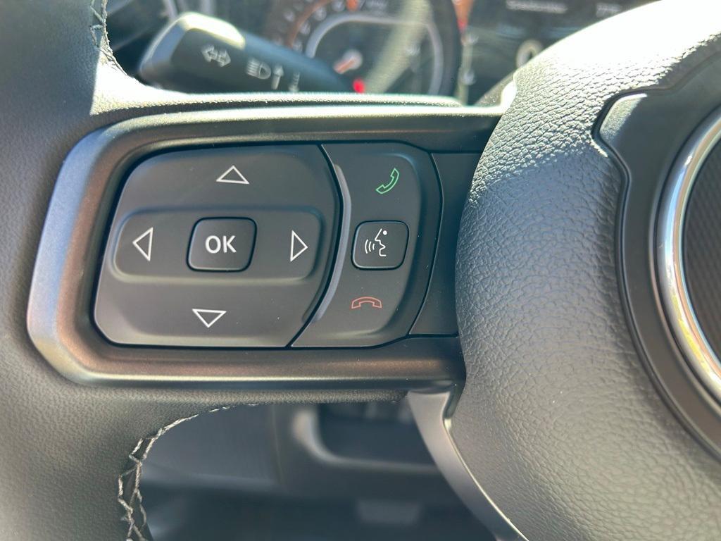 new 2025 Jeep Gladiator car, priced at $48,500