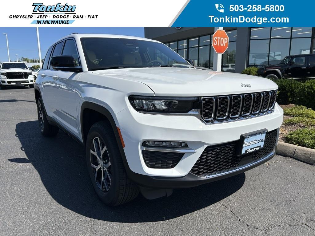 new 2025 Jeep Grand Cherokee car, priced at $45,796