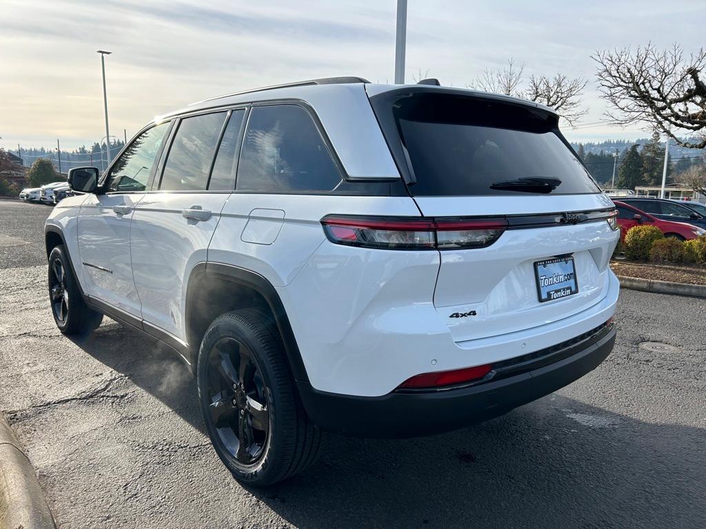 new 2025 Jeep Grand Cherokee car, priced at $42,170