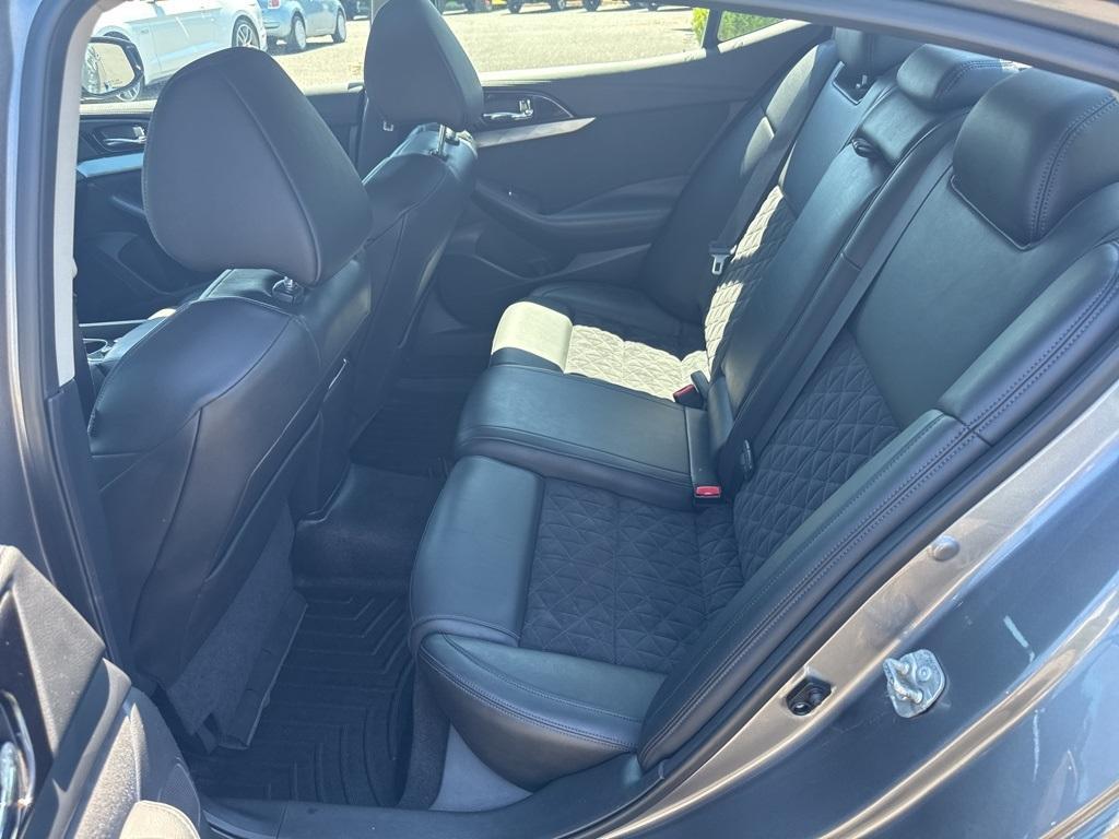 used 2016 Nissan Maxima car