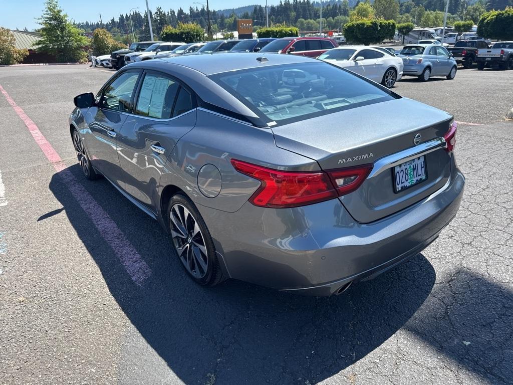 used 2016 Nissan Maxima car