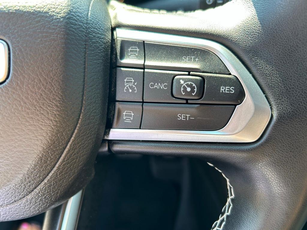 used 2022 Jeep Compass car, priced at $26,420