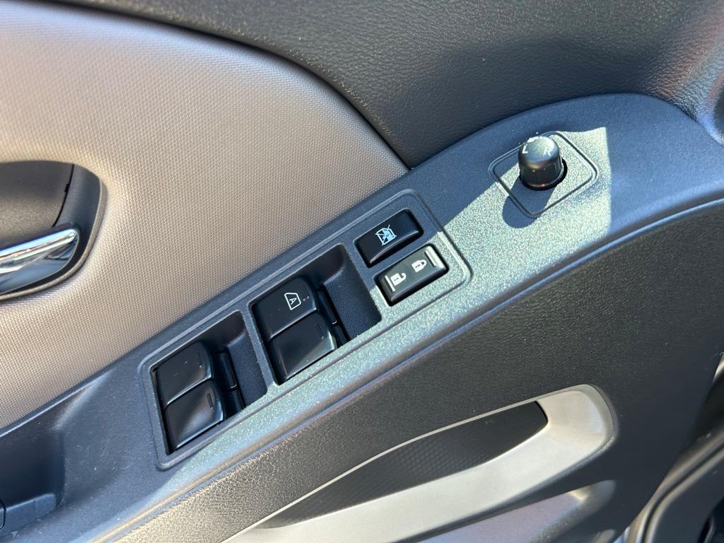 used 2022 Nissan Frontier car, priced at $28,400