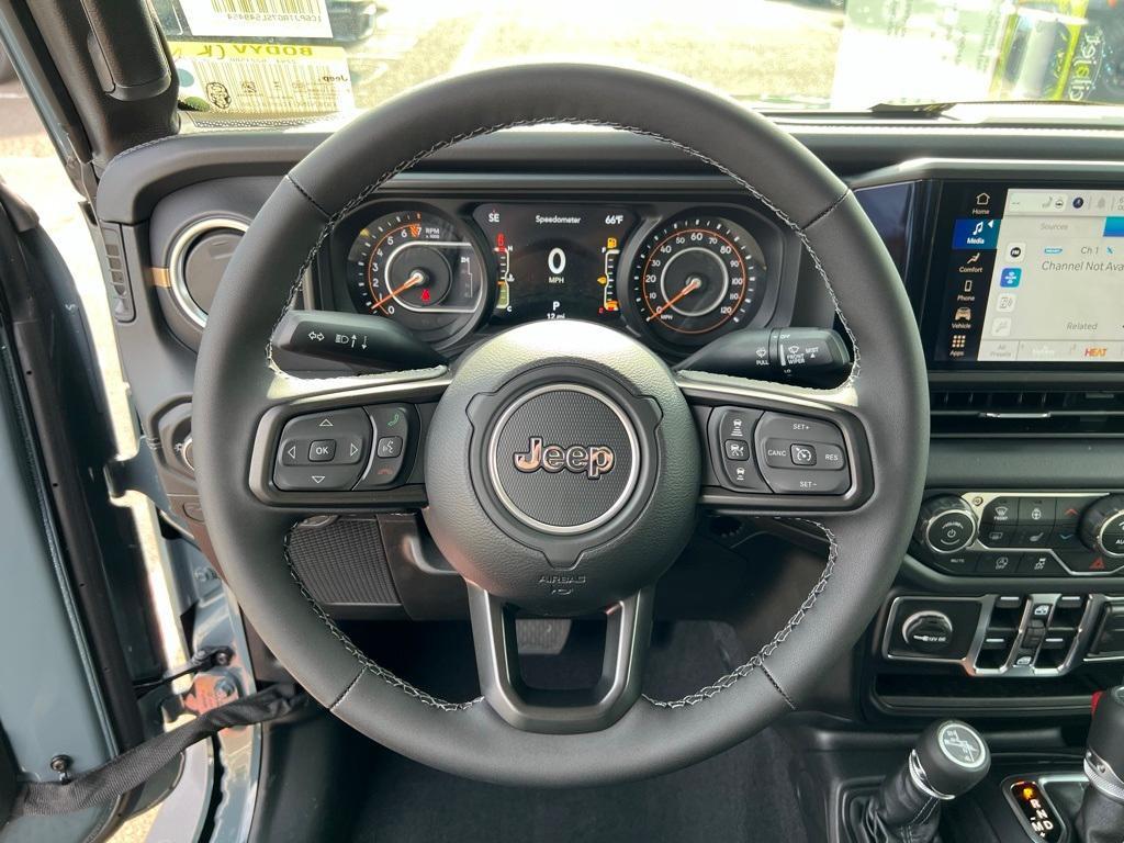 new 2025 Jeep Gladiator car, priced at $44,660