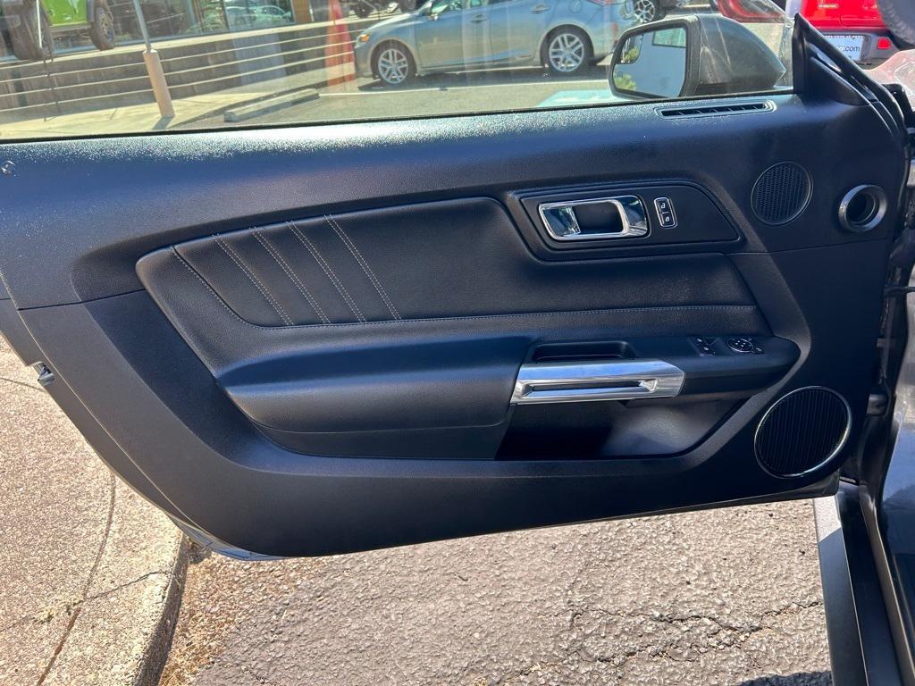 used 2016 Ford Mustang car