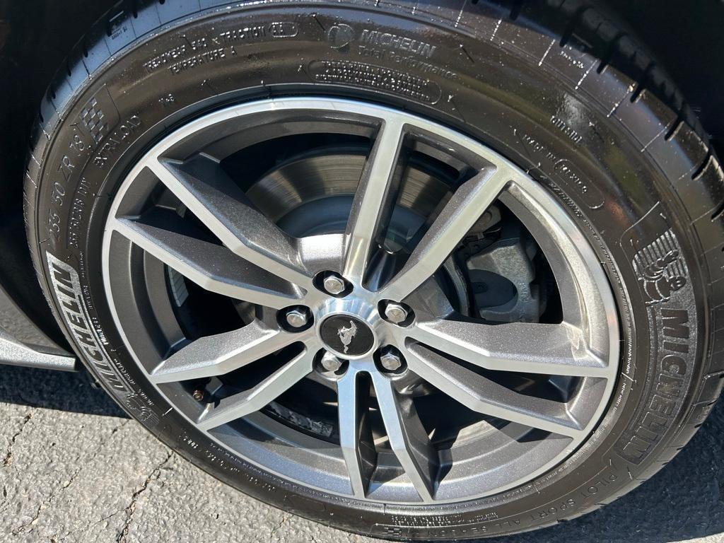used 2016 Ford Mustang car