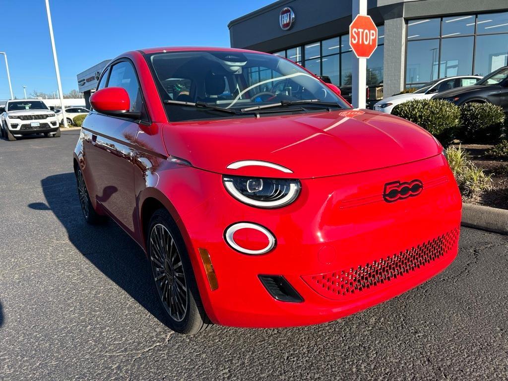 new 2024 FIAT 500e car, priced at $32,595