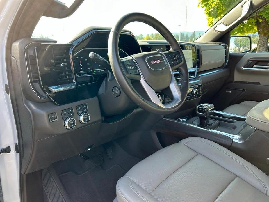 used 2023 GMC Sierra 1500 car, priced at $51,998