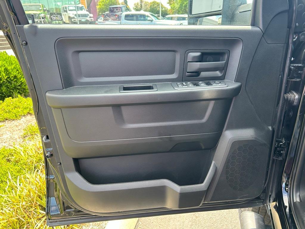 new 2025 Ram 3500 car, priced at $64,992