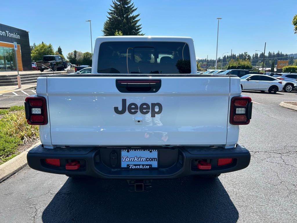 new 2025 Jeep Gladiator car, priced at $46,892
