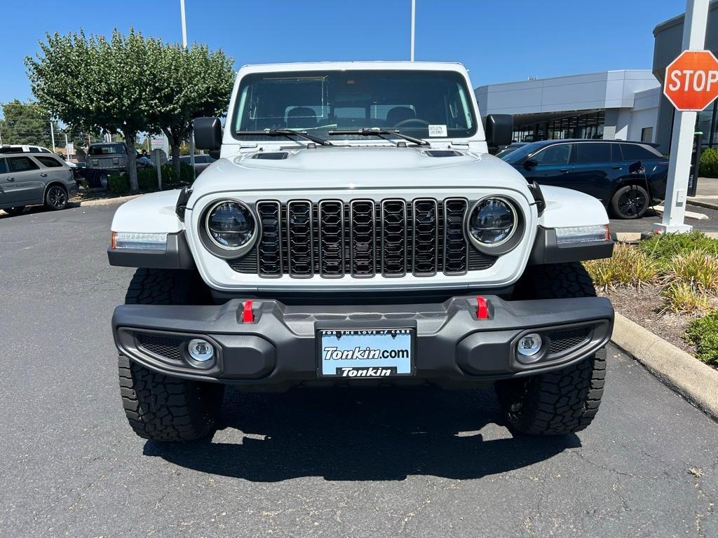 new 2025 Jeep Gladiator car, priced at $46,892