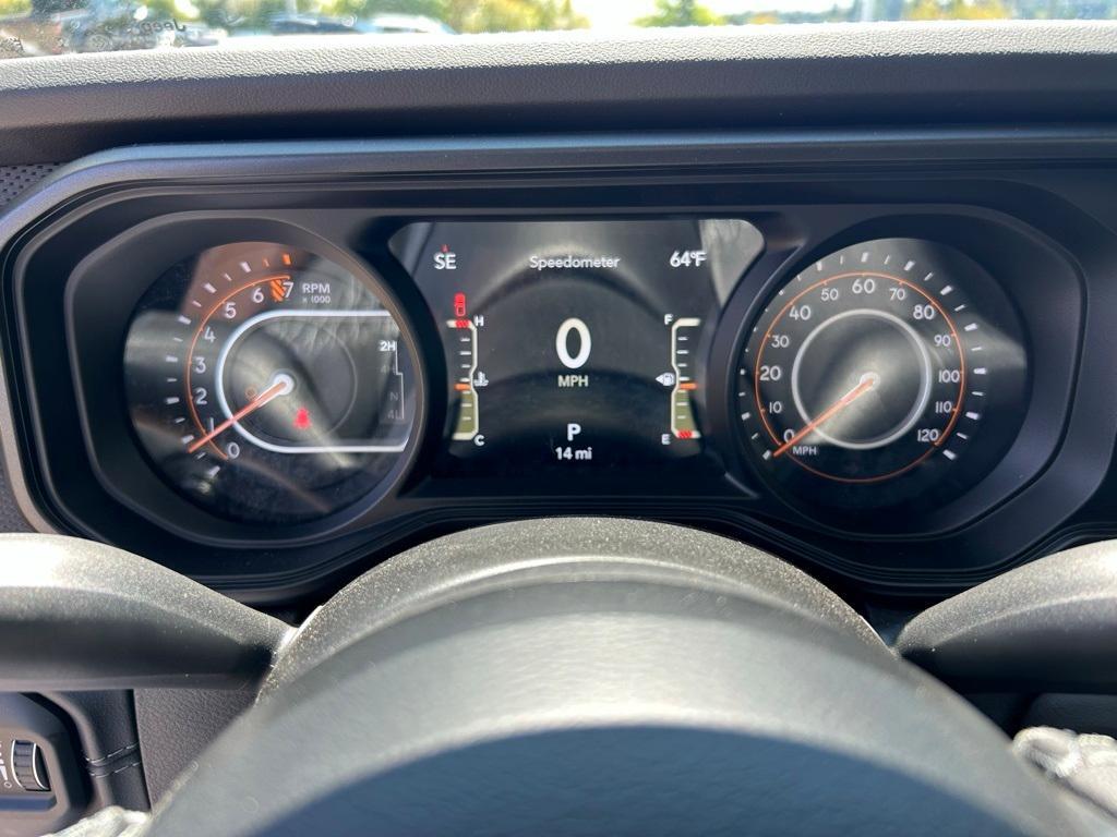 new 2025 Jeep Gladiator car, priced at $46,892