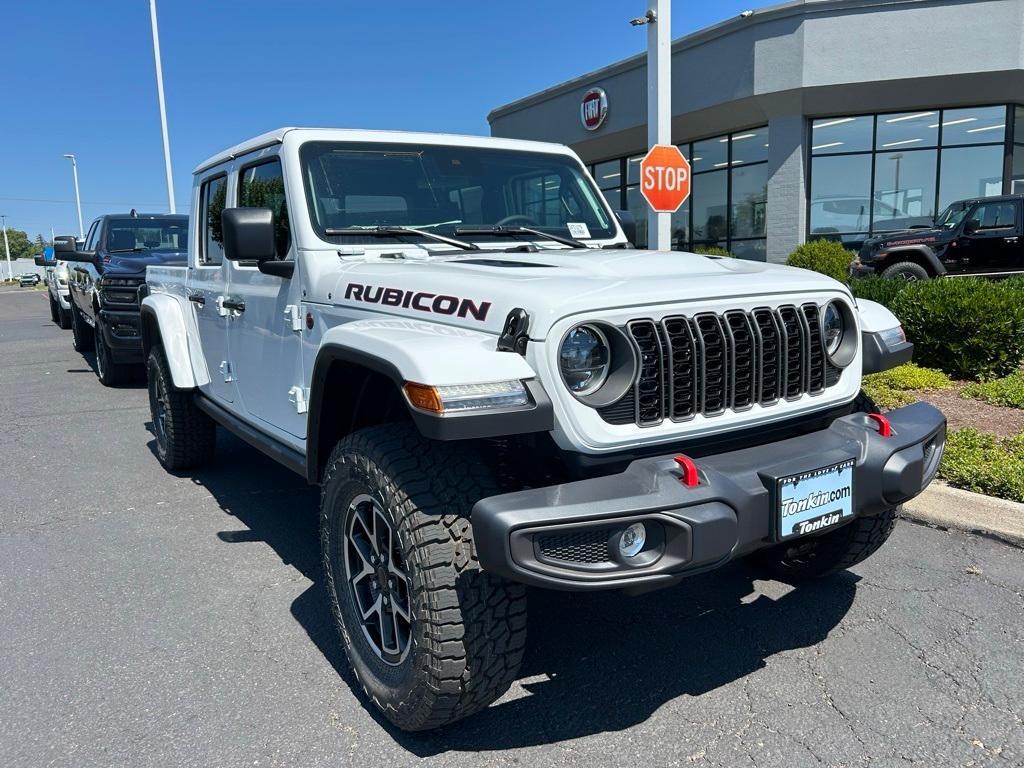 new 2025 Jeep Gladiator car, priced at $46,892