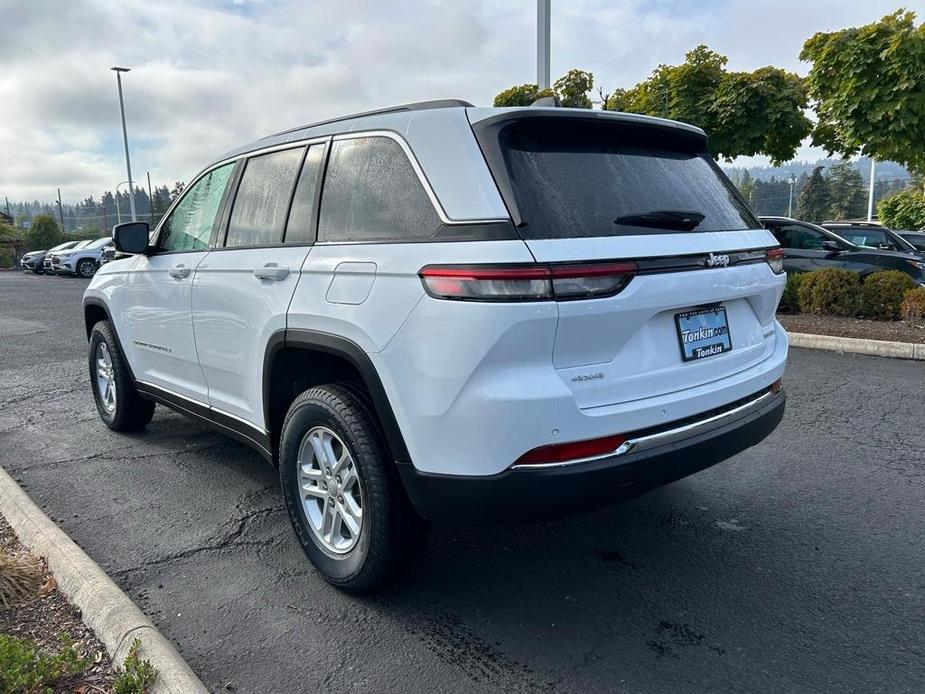 new 2024 Jeep Grand Cherokee car, priced at $33,995