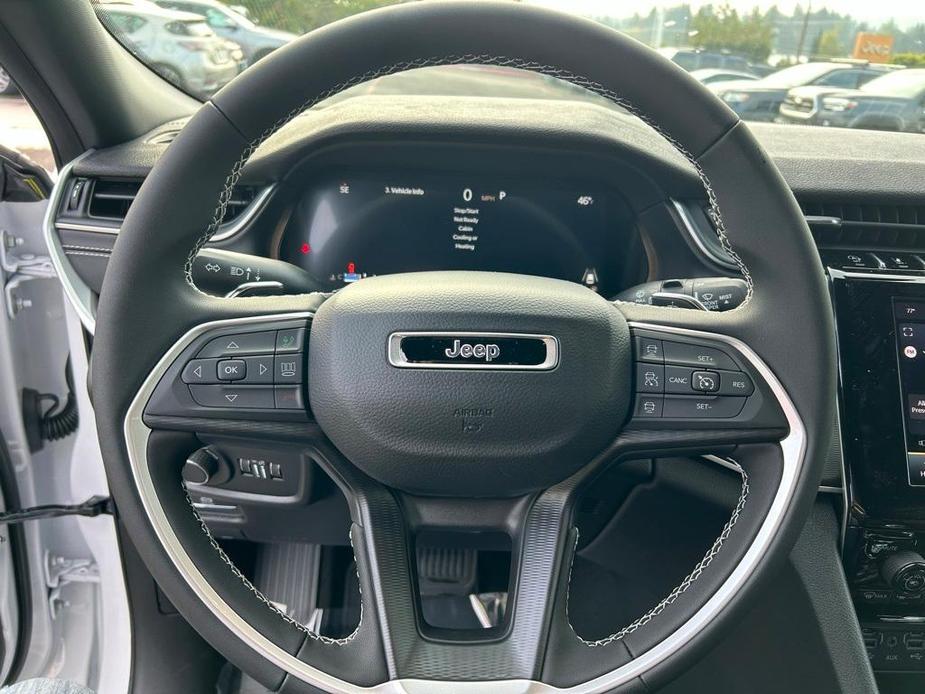 new 2024 Jeep Grand Cherokee car, priced at $33,995