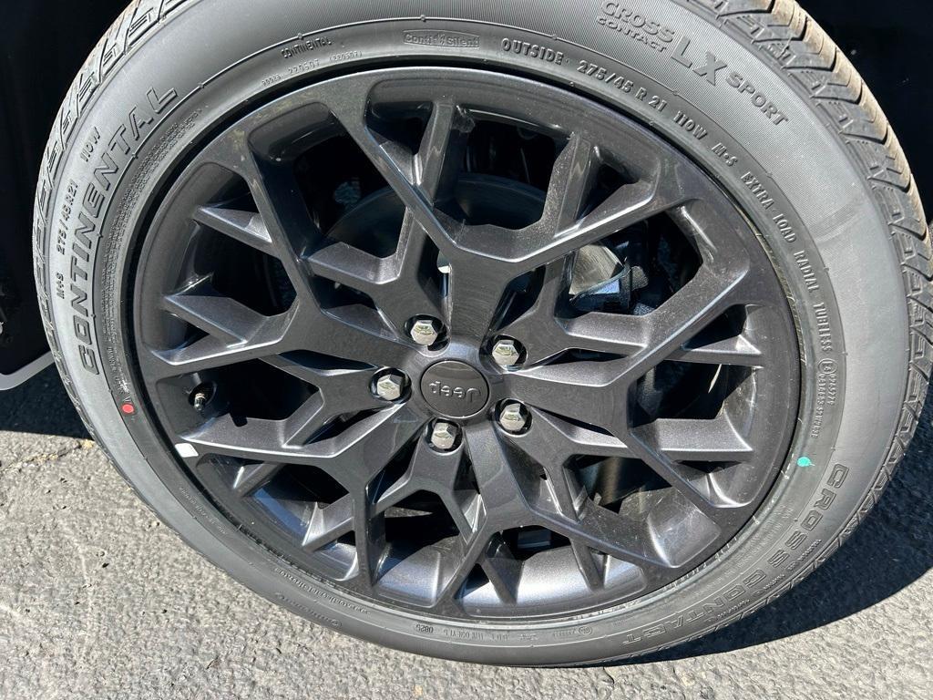new 2025 Jeep Grand Cherokee L car, priced at $61,463