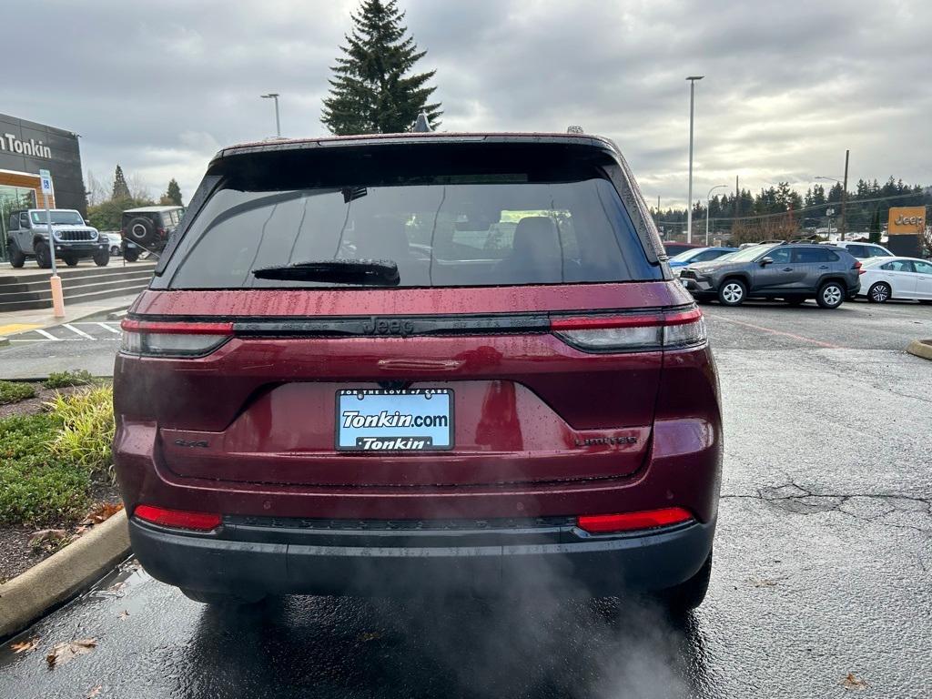 new 2025 Jeep Grand Cherokee car, priced at $49,285