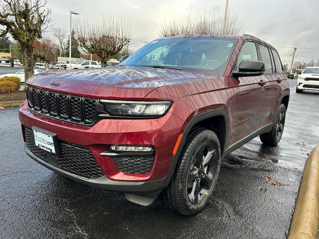 new 2025 Jeep Grand Cherokee car, priced at $49,285