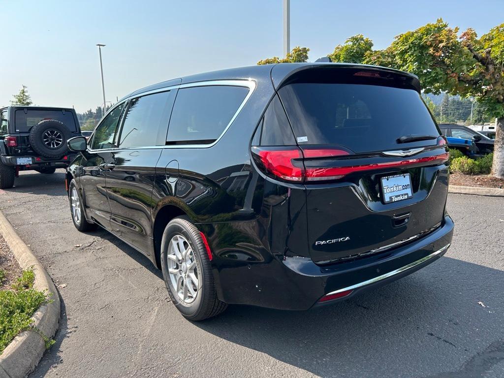 new 2025 Chrysler Pacifica car, priced at $42,475