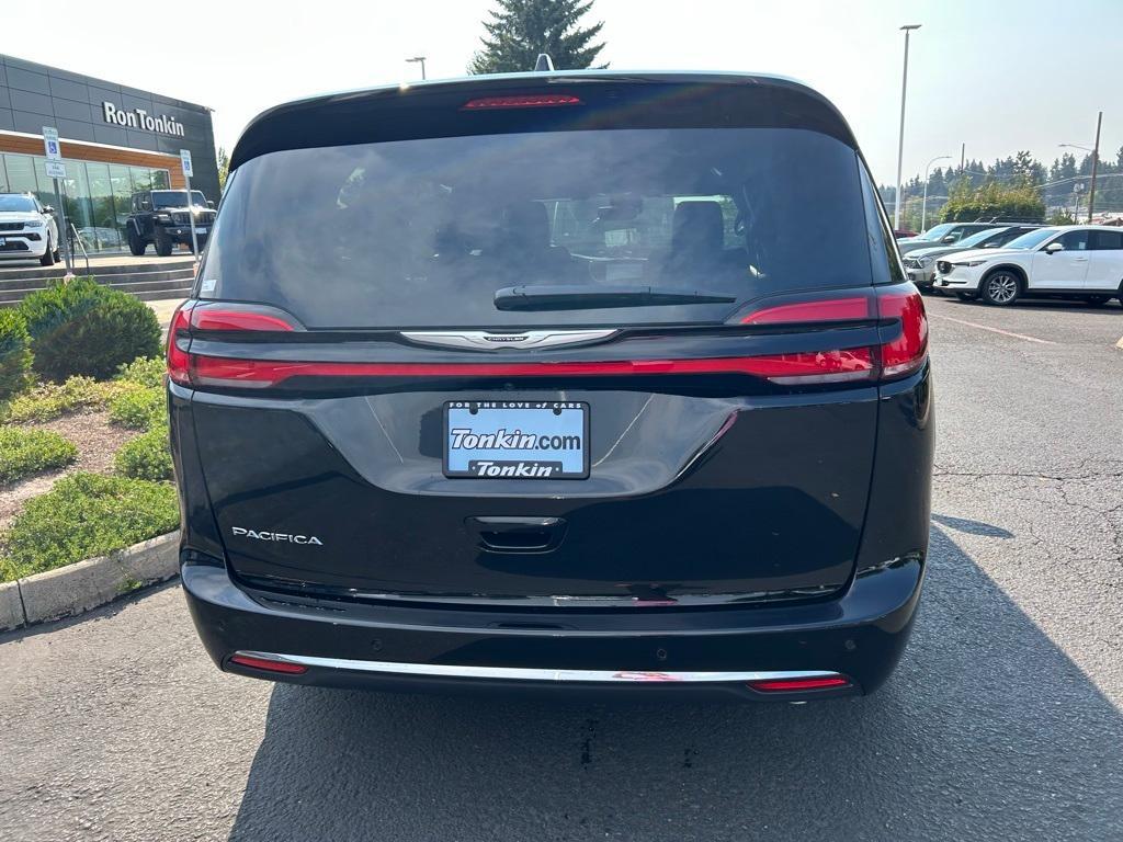 new 2025 Chrysler Pacifica car, priced at $42,475