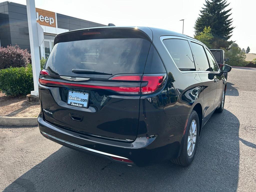 new 2025 Chrysler Pacifica car, priced at $42,475
