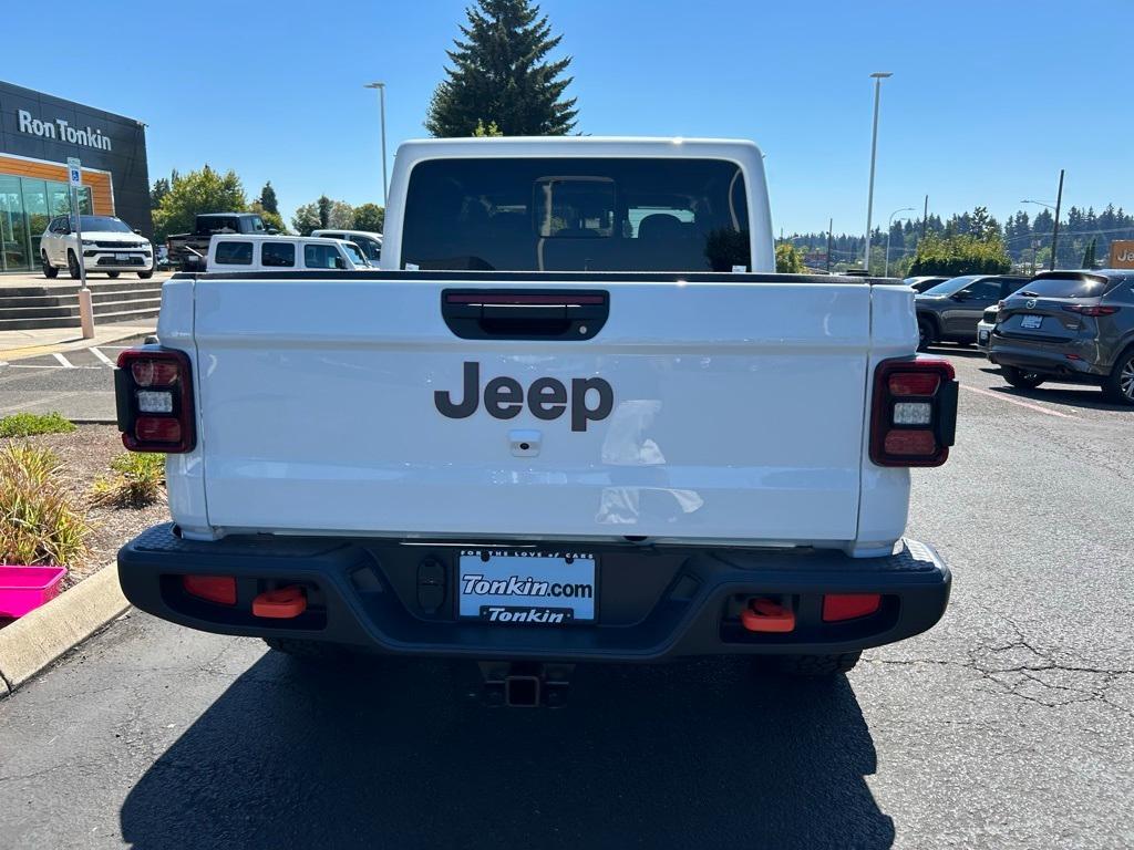 new 2025 Jeep Gladiator car, priced at $45,780